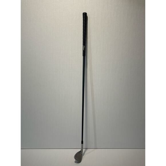 Titleist Select Custom Graphite Technology gold club 981 Iron 9 right handed - Picture 2 of 5